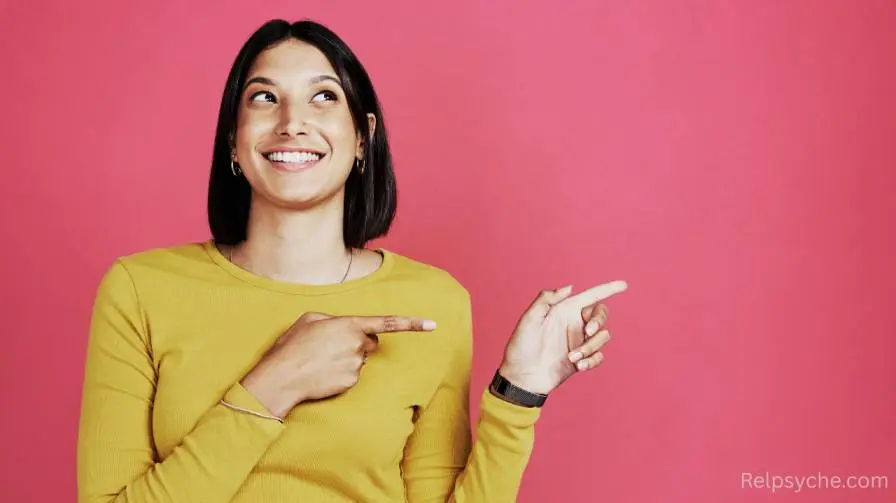 Hypervigilance: What it is, symptoms, causes, and treatment